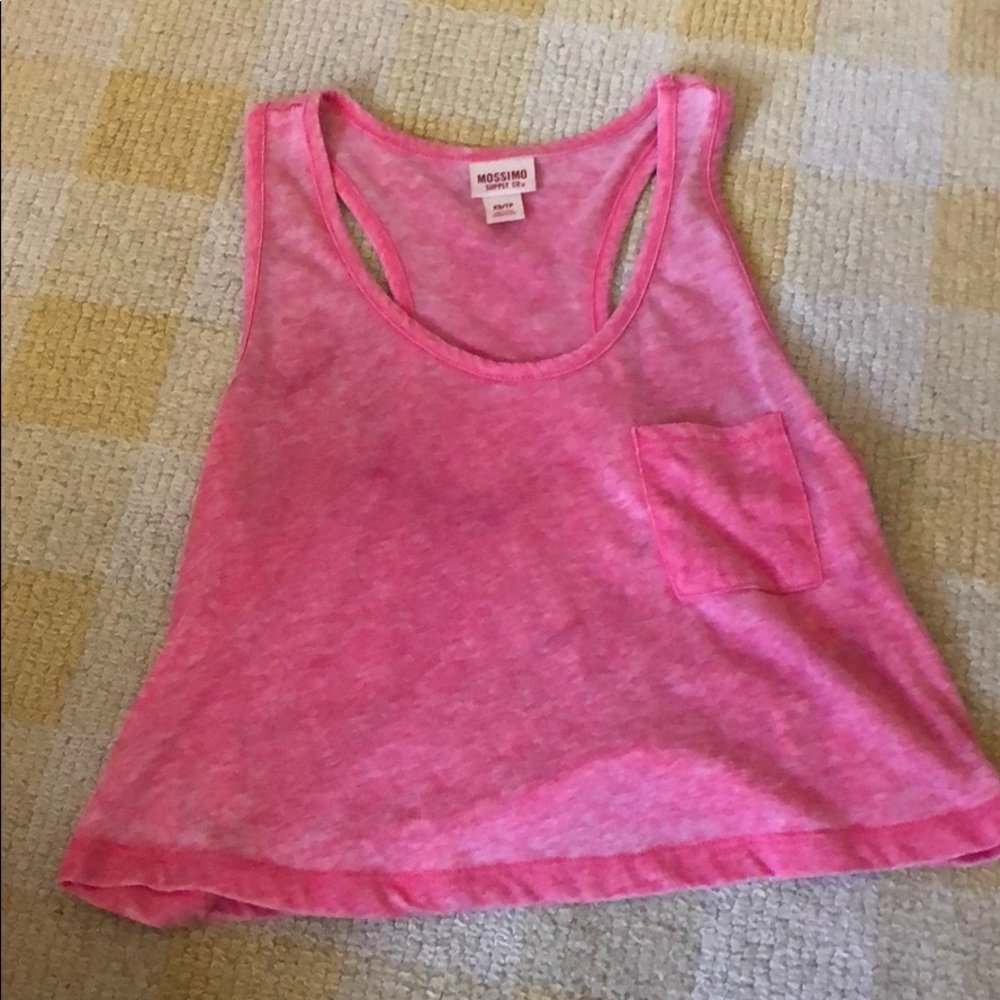 Pink cropped tank top shirt
